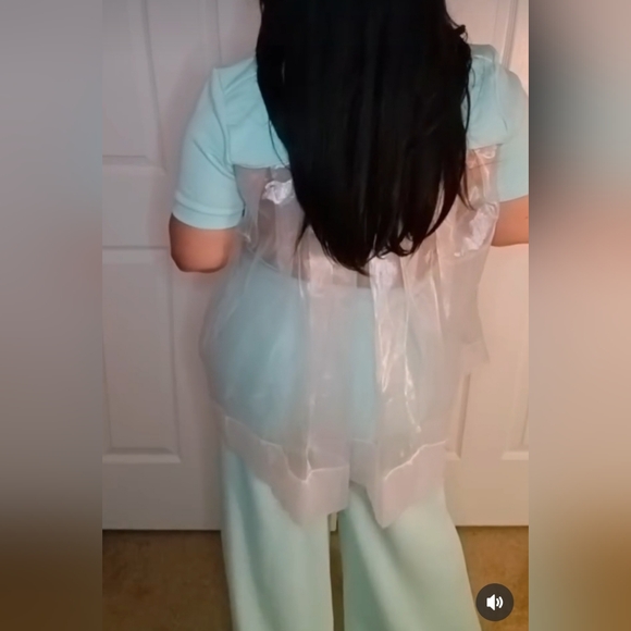 Sheer Back Jogger Set - Picture 4 of 6